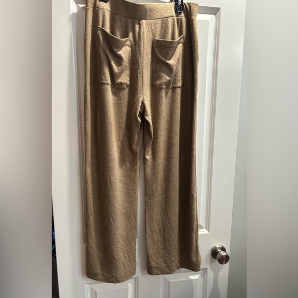CAbi Wide Leg Tan Pants - Picture 6 of 9